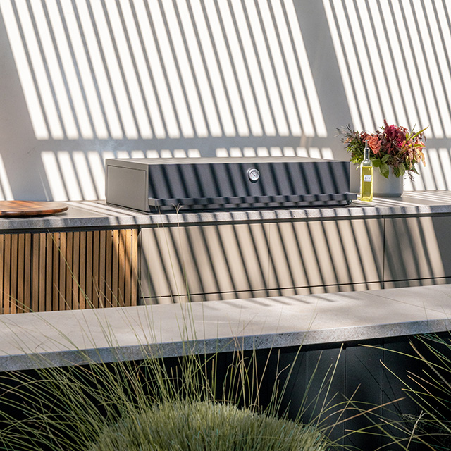 White Stripes view 1